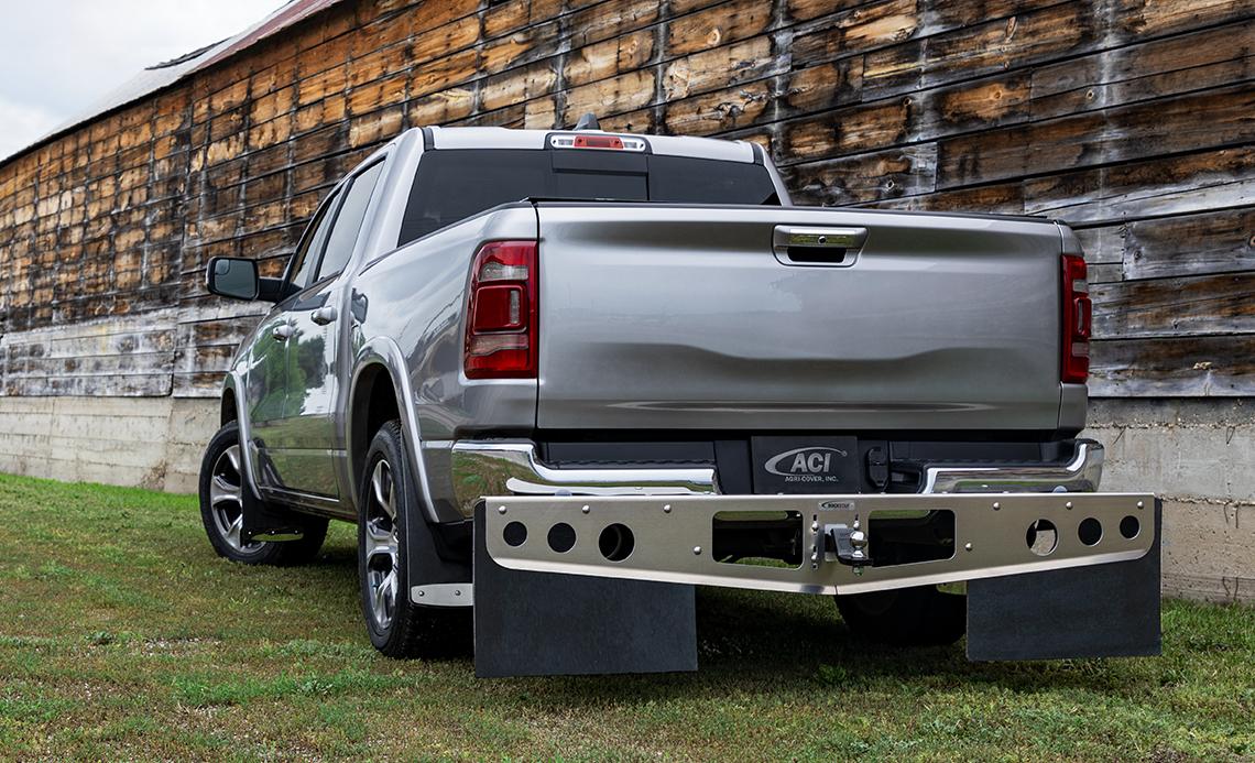 ROCKSTARL Hitch Mounted Mud Flaps 1